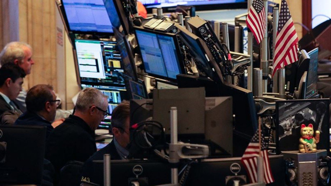 Borsa-Acilisinda-ABD-Endeksleri-Karisik-Enflasyon-ve-Jeopolitik-Riskler-Etkili-featured