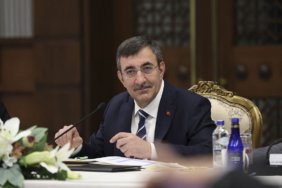 Cumhurbaskani-Yardimcisi-Cevdet-Yilmaz-Kuresel-belirsizliklere-ragmen-guclu-performans-featured