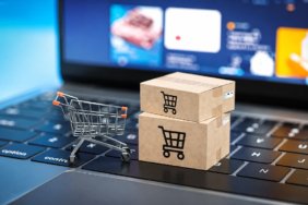 E-Ticaret-Harcamalari-Kadinlar-Giyim-Erkekler-Yazilimi-Tercih-Etti-featured