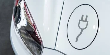 Elektrikli-Arac-Satislari-Rekor-Kiriyor-Petrol-Krizi-Yeni-Pazar-Liderini-Belirliyor-featured