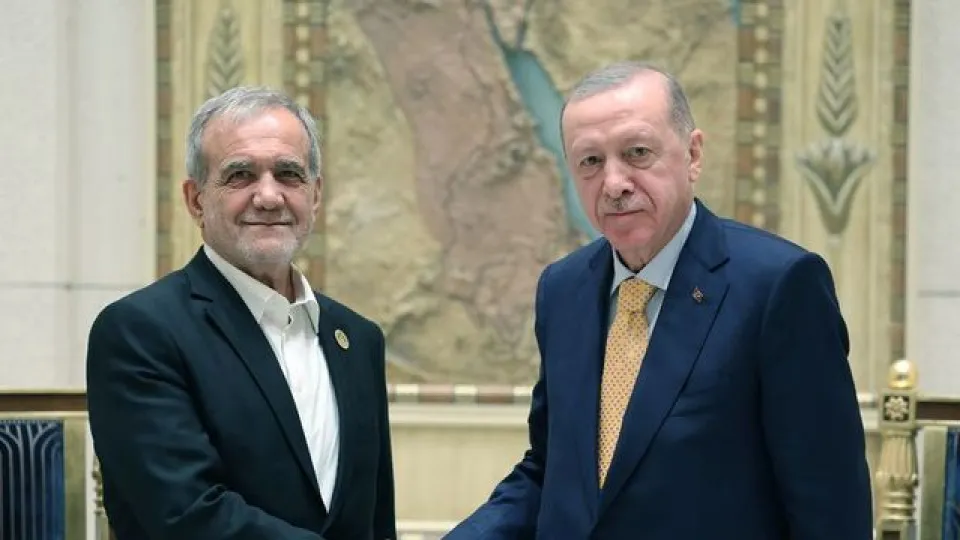 Erdoğan, Pezeşkiyan ile telefonda görüştü 9 Erdogan-Pezeskiyan-ile-telefonda-gorustu-featured