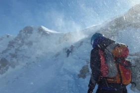 Everest-Daginda-tarihi-gun-274-dagci-zirveye-ulasti-featured