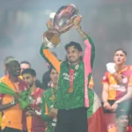 Galatasaray-Sampiyonluk-Kupasini-RAMS-Park8217ta-Kaldirdi-Dev-Kutlama-featured