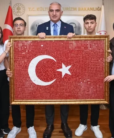 Genc-Sanatcilar-19-Mayis8217ta-Kultur-Bakanligi8217nda-Agirlaniyor-featured