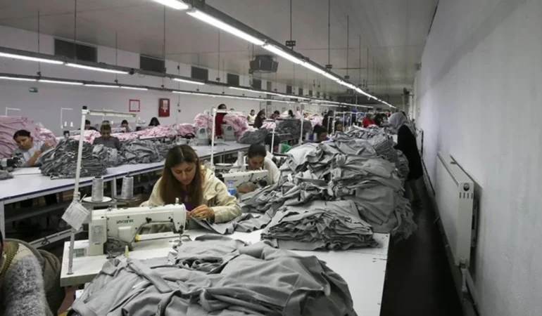 Giyim-Tekstil-Deri-Sektorlerinde-128-Bin-Istihdam-Kaybi-featured