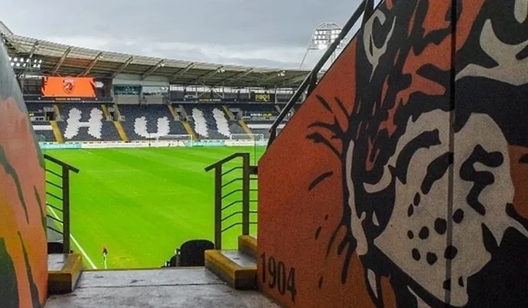 Hull-City-Ingiltere-Championship-play-off-finalinde-Middlesbrough-ile-karsilasacak-featured