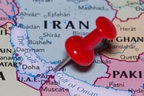 Iki-Cin-supertankeri-4-milyon-varil-ham-petrol-ile-Hurmuz-Bogazi039ndan-cikti-featured