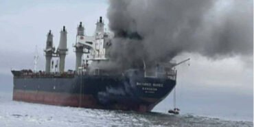 İngiltere Deniz Ticaret Örgütü: BAE açıklarında bir petrol tankerine mühimmat isabet etti 3 Ingiltere-Deniz-Ticaret-Orgutu-BAE-aciklarinda-bir-petrol-tankerine-muhimmat-isabet-etti-featured