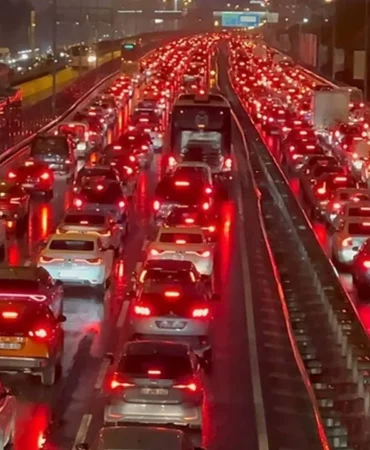 Istanbul039da-UEFA-Avrupa-Ligi-finali-nedeniyle-trafige-kapatilacak-yollar-featured