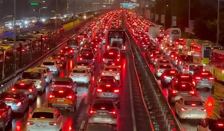 Istanbul039da-UEFA-Avrupa-Ligi-finali-nedeniyle-trafige-kapatilacak-yollar-featured