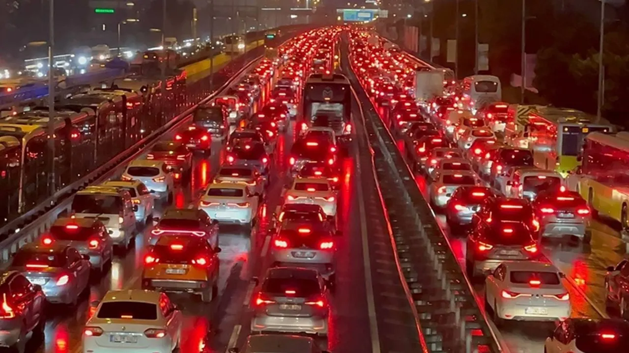 Istanbul039da-UEFA-Avrupa-Ligi-finali-nedeniyle-trafige-kapatilacak-yollar-featured
