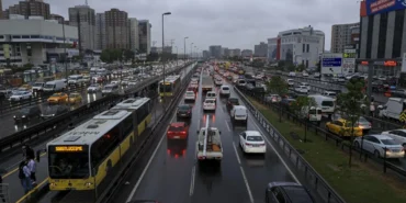 Istanbul8217da-Saganak-Etkili-Oldu-Trafik-Yuzde-808217e-Dayandi-featured