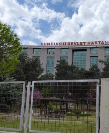 KYK-Yurdunda-55-Ogrenci-Gida-Zehirlenmesi-Suphesiyle-Hastanede-featured