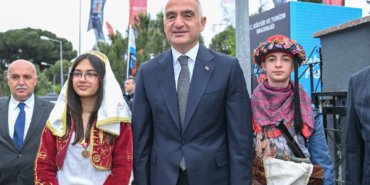 Kültür Yolu Festivali ilk kez Aydın’da: Şehir 9 gün boyunca sanatla yaşayacak 10 Kultur-Yolu-Festivali-ilk-kez-Aydinda-Sehir-9-gun-boyunca-sanatla-yasayacak-featured