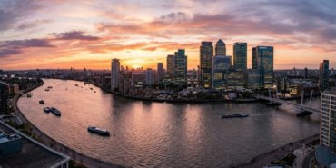 Londra-Finans-Merkezi-Rakiplerini-Geride-Birakiyor-featured