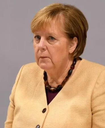 Merkel8217den-Baris-Refah-ve-Demokrasi-Icin-3-Kritik-Uyari-featured