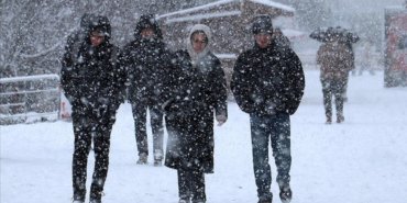 Meteoroloji039den-kar-yagisi-uyarisi-Iki-bolge-beyaza-burunecek-featured