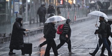 Meteoroloji’den kuvvetli sağanak yağış uyarısı: 4 bölgeye dikkat 9 Meteorolojiden-kuvvetli-saganak-yagis-uyarisi-4-bolgeye-dikkat-featured