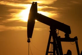 Petrol-ABD039nin-saldirilari-baslatmasiyla-yukseldi-featured