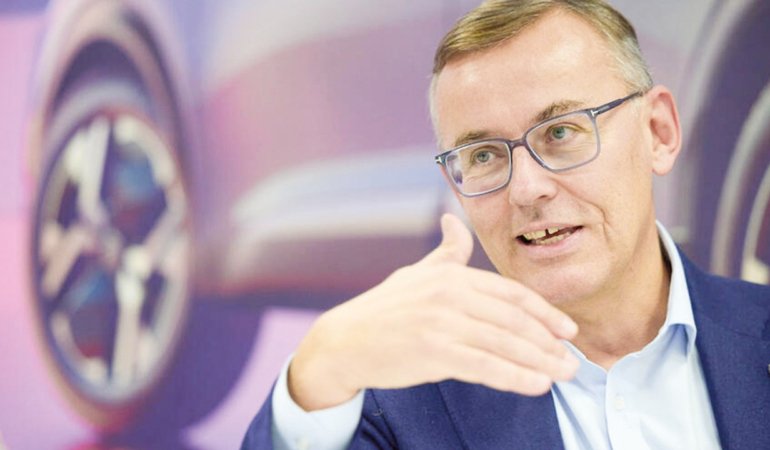 Peugeot-Dunya-CEOsu-Favey-Turkiyede-hedef-pazar-payini-kaybetmemek-featured
