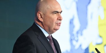 Romanya hükümeti güvensizlik oylamasıyla düştü 3 Romanya-hukumeti-guvensizlik-oylamasiyla-dustu-featured