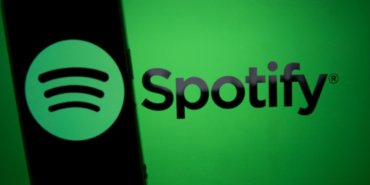 Spotify-Yapay-Zeka-Sarkilarina-Karsi-Rozet-Sistemi-Baslatti-featured