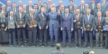 TOBB Başkanı Rifat Hisarcıklıoğlu: Reeskont kredileri 70 milyar dolara çıkarılsın 4 TOBB-Baskani-Rifat-Hisarciklioglu-Reeskont-kredileri-70-milyar-dolara-cikarilsin-featured