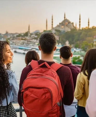 Turkiye8217de-Genc-Nufus-Tehlikesi-Oran-1488217e-Dustu-featured