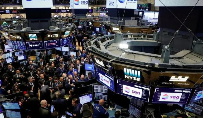 Wall Street Rekor Kırdı: Teknoloji Hisseleri Borsayı Uçurdu 6 Wall-Street-Rekor-Kirdi-Teknoloji-Hisseleri-Borsayi-Ucurdu-featured