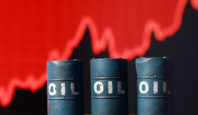 ABD-Ham-Petrol-Stoklari-Beklentiyi-Asti-8.3-Milyon-Varil-Dusus-featured