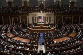 ABD-Senatosu8217ndan-Trump8217a-Iran-Savas-Yetkisi-Kisitlamasi-featured