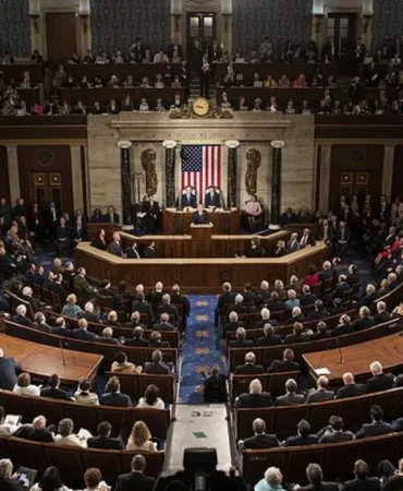 ABD-Senatosu8217ndan-Trump8217a-Iran-Savas-Yetkisi-Kisitlamasi-featured
