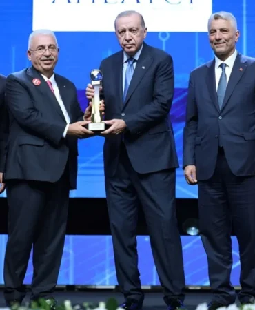 Ahlatci-Holding-Iki-Odulle-Taclandi-Ihracattaki-Liderligi-Tescillendi-featured