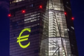 Euro-Kuresel-Para-Birimi-Olarak-Yukseliyor-Dolarin-Gerisinde-featured