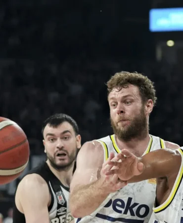 Fenerbahce-Beko-Basketbol-Ligi-Sampiyonlugunu-Kutluyor-featured