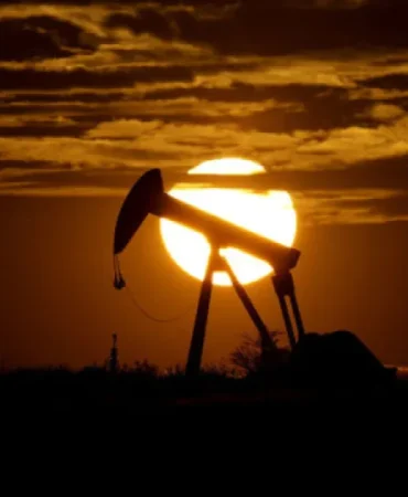 Petrol Fiyatları İstikrarsızlaşan Jeopolitik Risklerle Dalgalanıyor 2 Petrol-Fiyatlari-Istikrarsizlasan-Jeopolitik-Risklerle-Dalgalaniyor-featured