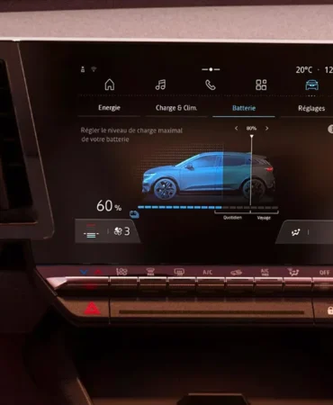 Renault-Megane-E-Tech-Yeni-Bataryasiyla-Geliyor-featured