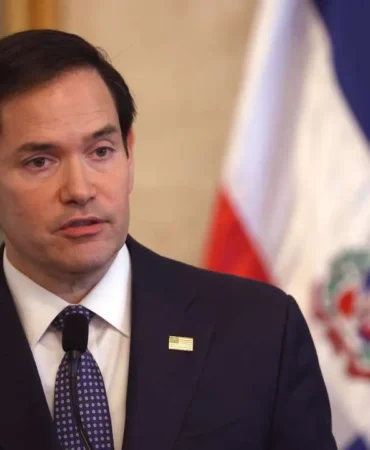 Rubio-Hint-gemileri-uyardi-Hurmuz-Bogazi039nda-ABD-emirlerine-uyulacak-featured