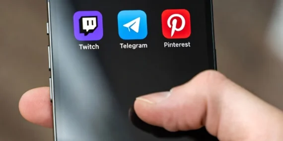 Rusya’dan Dijital Devlere Yüksek Cezalar: Twitch, Telegram, Pinterest