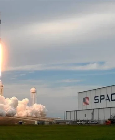 SpaceX8217ten-89-Milyar-Dolarlik-Tahvil-Talebi-featured