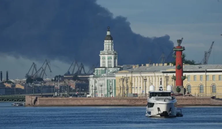 St. Petersburg İHA Saldırıları: Ekonomi Forumu Gölgesinde Rusya'ya Hava Darbesi 6 St.-Petersburg-IHA-Saldirilari-Ekonomi-Forumu-Golgesinde-Rusya8217ya-Hava-Darbesi-featured