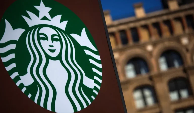 Starbucks-Hong-Kong-ve-Londra8217da-Kuculuyor-featured