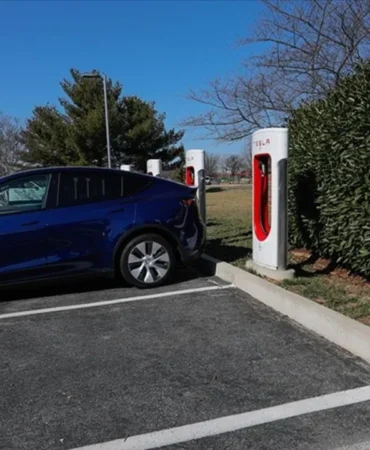 Tesla-ve-NatPower-Milyar-Dolarlik-Enerji-Anlasmasi-Imzaladi-featured