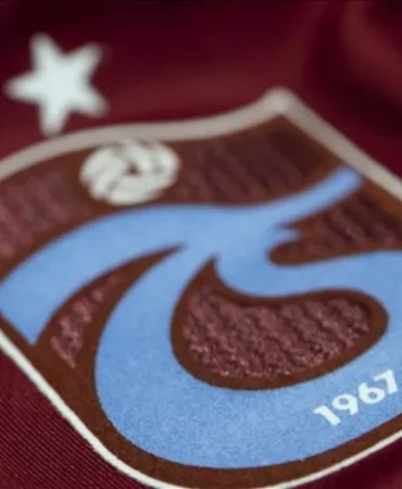 Trabzonspor-TSPOR-50-Milyon-TL8217lik-Kol-Sponsorlugu-Anlasmasi-Imzaladi-featured