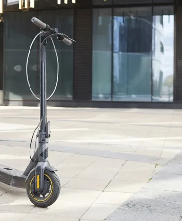 Yunanistan'dan Elektrikli Scooter Düzenlemesi: 1000 Euro Ceza Geliyor 7 Yunanistan8217dan-Elektrikli-Scooter-Duzenlemesi-1000-Euro-Ceza-Geliyor-featured
