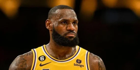 8 milyon dolarlık sözleşme: LeBron James'in yeni takımı belli oldu!