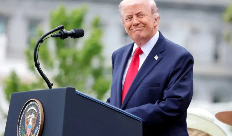 ABD'de Trump'ın İran politikasına destek eriyor: Yeni ankette dikkat çeken sonuç 6 ABD039de-Trump039in-Iran-politikasina-destek-eriyor-Yeni-ankette-dikkat-ceken-sonuc-featured