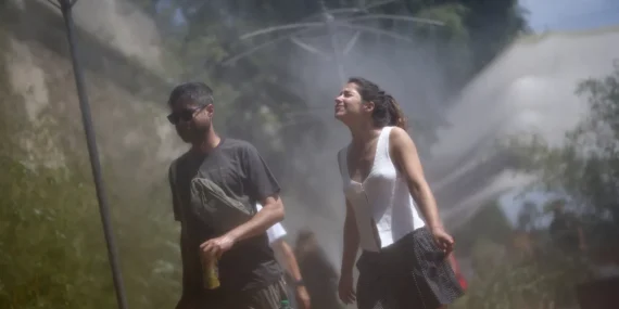 Avrupa'da yeni sıcak hava alarmı: Fransa'da 16 vilayette turuncu alarm