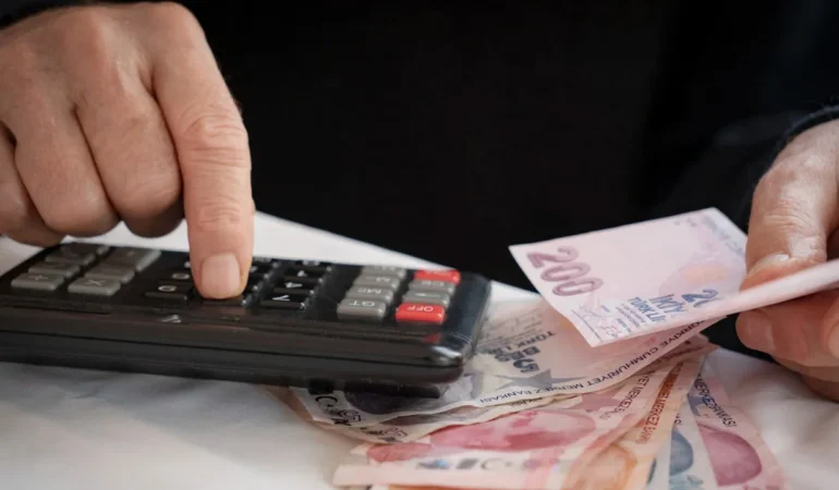 BES-ve-OKS039de-rekor-buyukluk-Fonlar-24-trilyon-lirayi-gecti-featured