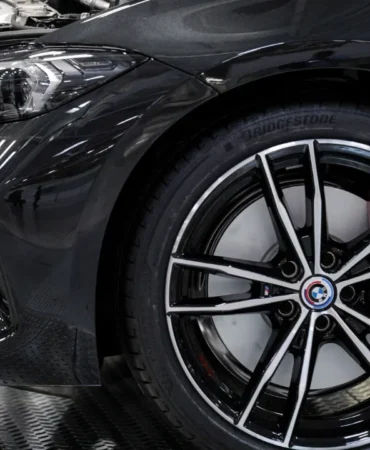 BMW'de yangın alarmı: Binlerce hibrit araç geri çağrılıyor 3 BMW039de-yangin-alarmi-Binlerce-hibrit-arac-geri-cagriliyor-featured